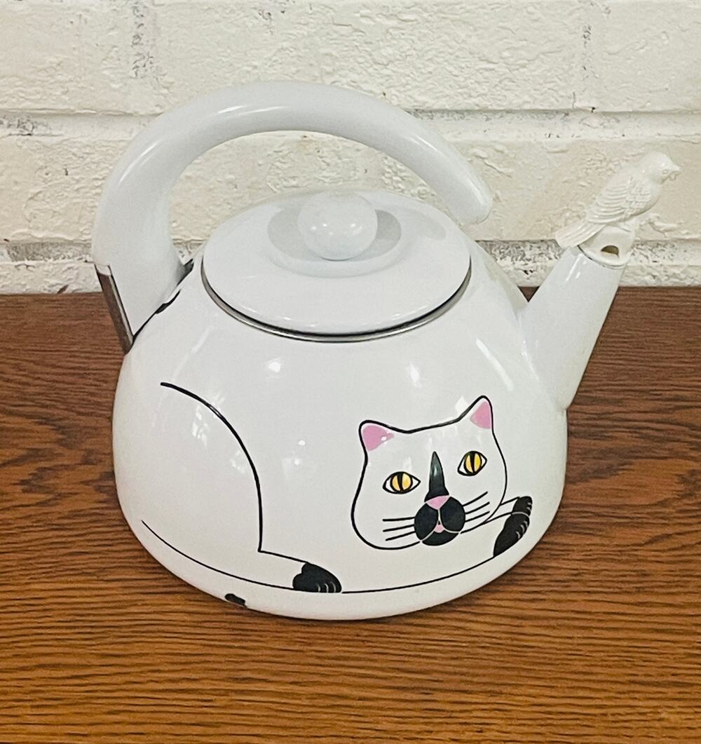 Rarer Vintage Kamenstein White Cat Kettle Teapot Tail Handle Bird Whistle